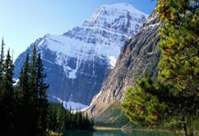 虎扑足球：亚历山大37+6小杰克逊27分 雷霆主场大胜灰熊央视网.